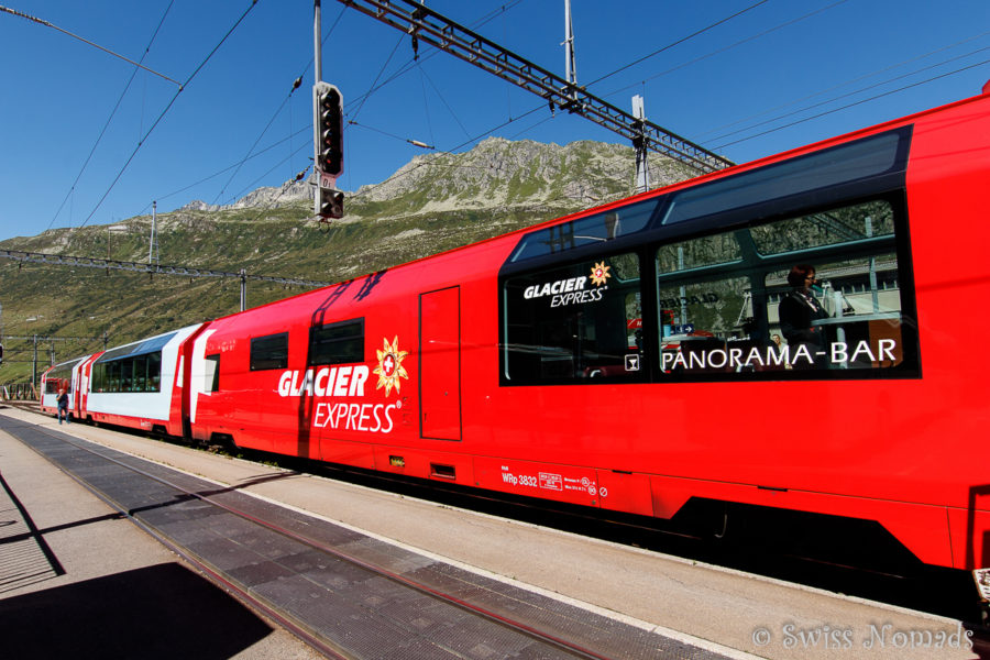 Einmalige Fahrt mit dem Glacier Express durch die