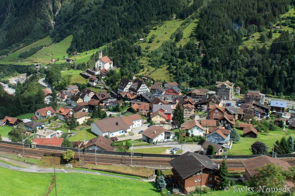 Die Streckenführung der Gotthard Bergstrecke ist bei Wassen sehr spektakulär