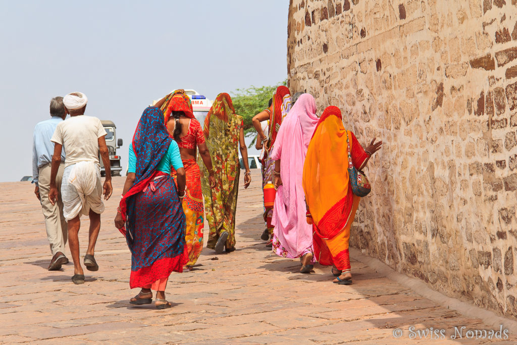 Die bunten Saris der Frauen in Indien