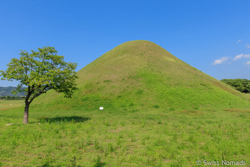 Die Erdhügel der Königs Gräber in Gyeongju