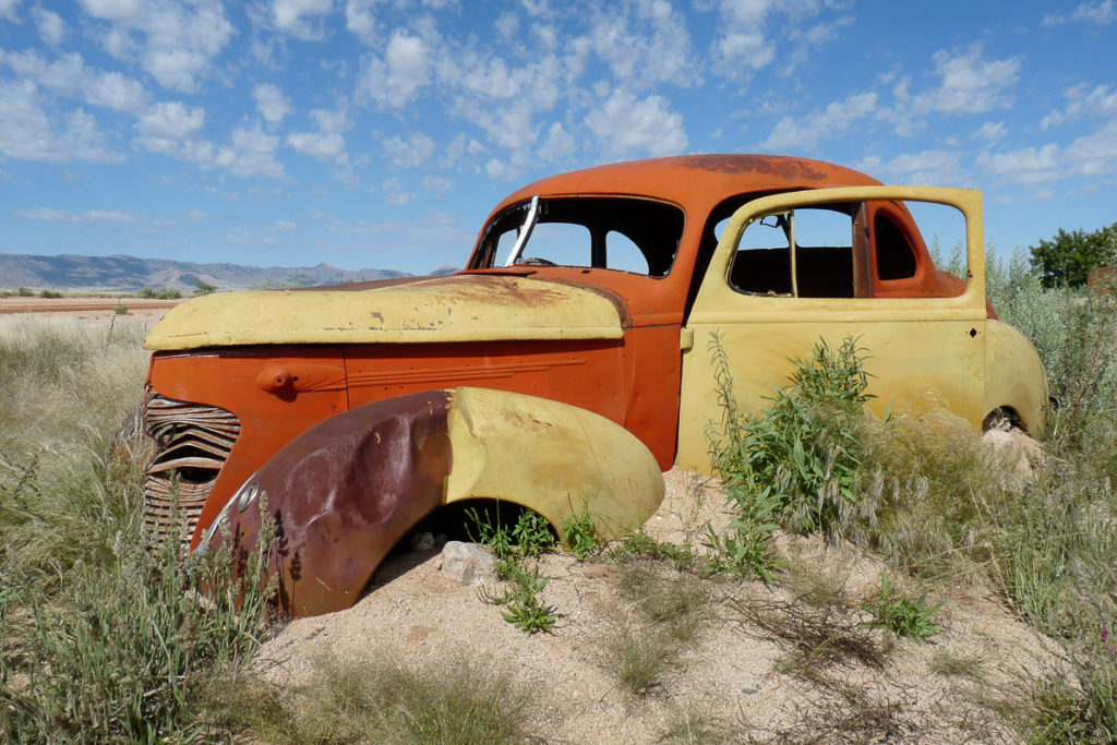 Auto Wrack in Namibias Norden