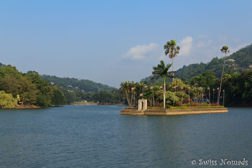 Kandy Lake