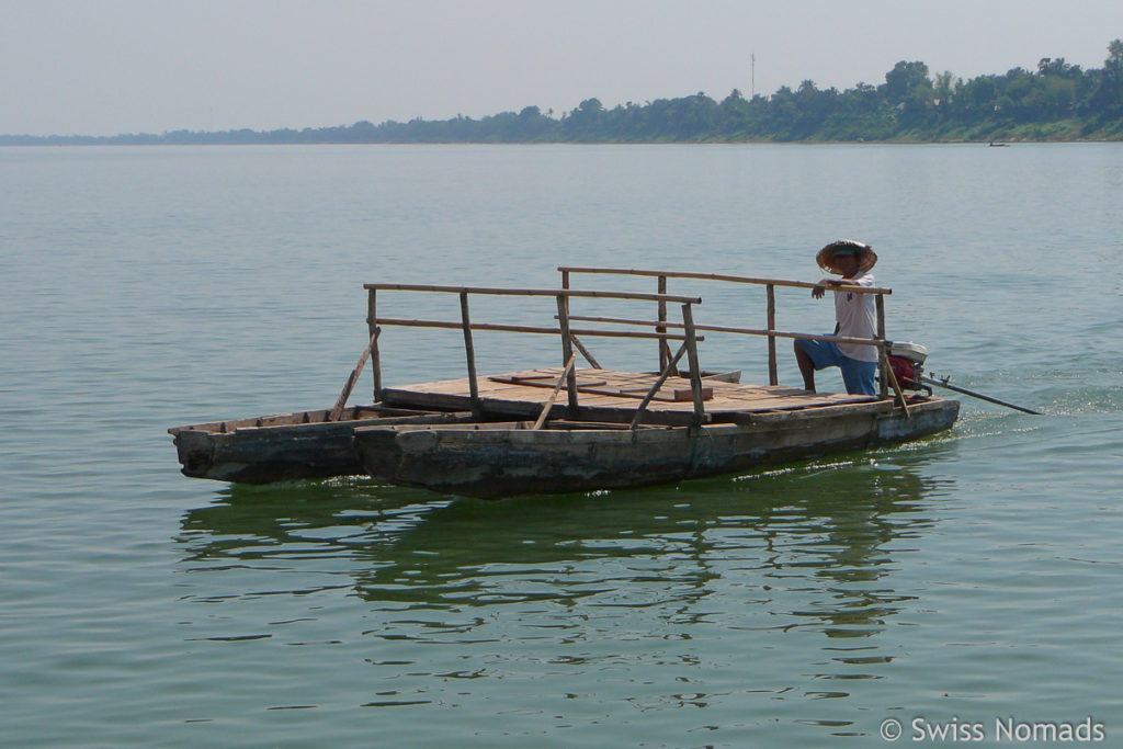 Mekong Fähre in Laos