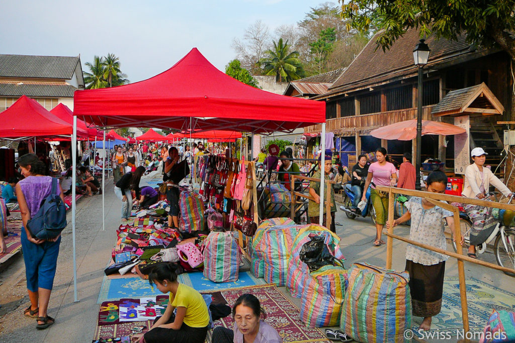 Der Nachtmarkt ist eine Luang Prabang Sehenswürdigkeit