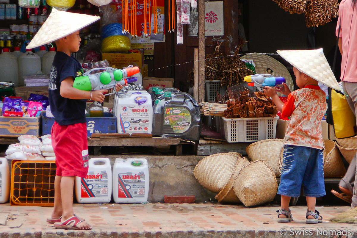 Pi Mai Lao in Luang Prabang - Happy New Year in Laos - Swiss Nomads