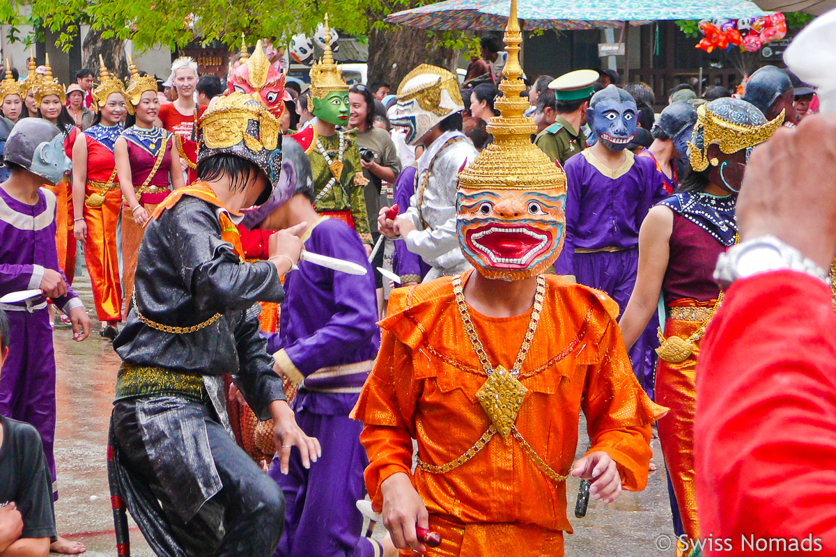 Pi Mai Lao in Luang Prabang - Happy New Year in Laos - Swiss Nomads