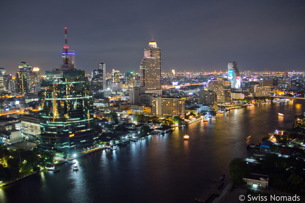 Millennium Hilton Bangkok Aussicht in der Nacht