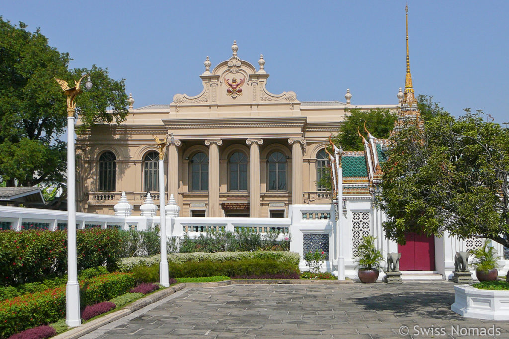 Wat Phra Kaeo Museum in Bangkok