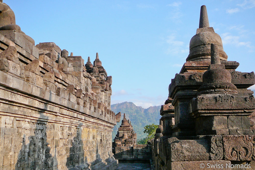 Obere Ebenen des Borobodur Tempel 