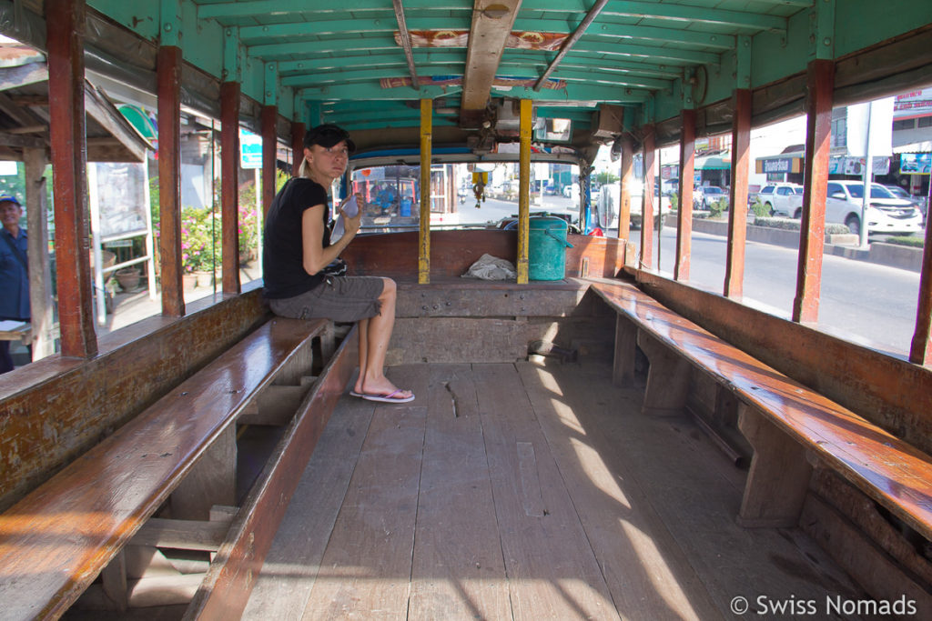 Bus zwischen Sukhothai und Geschichtspark