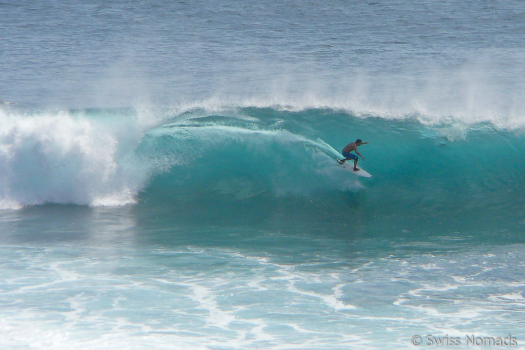 Surfbreak Uluwatu im Süden Balis