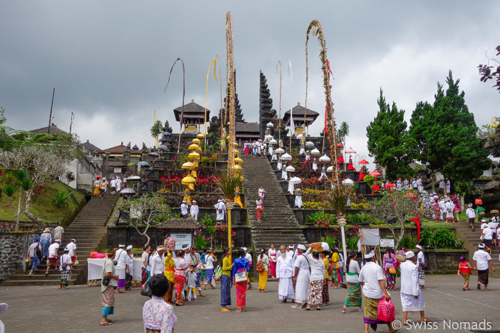 Zeremonie im Pura Besakih auf Bali 