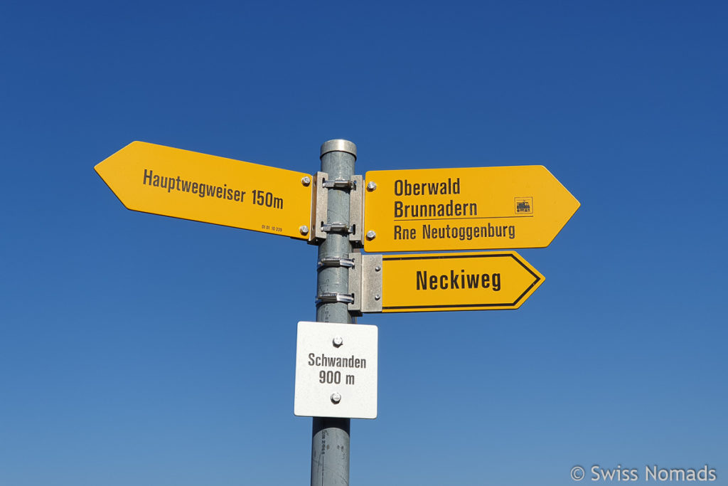 Wegweiser zur Ruine Neutoggenburg