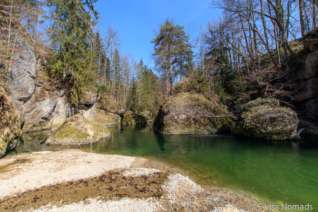 Kiesstrand bei der Äulischlucht