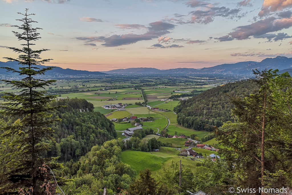 Abendstimmung auf dem Rheintaler Höhenweg