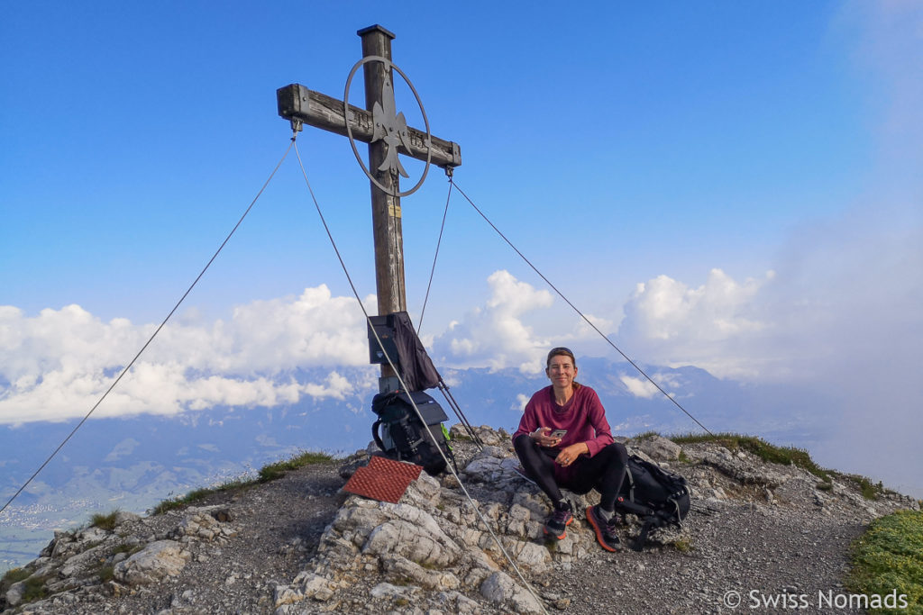 Reni auf dem Kuegrat Gipfel in Liechtenstein