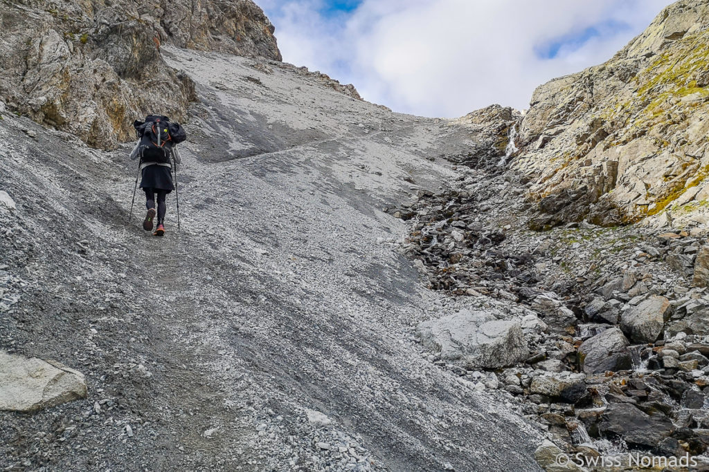 Aufstieg zum Fuorcla Sesvenna auf dem Nationalpark Panoramaweg