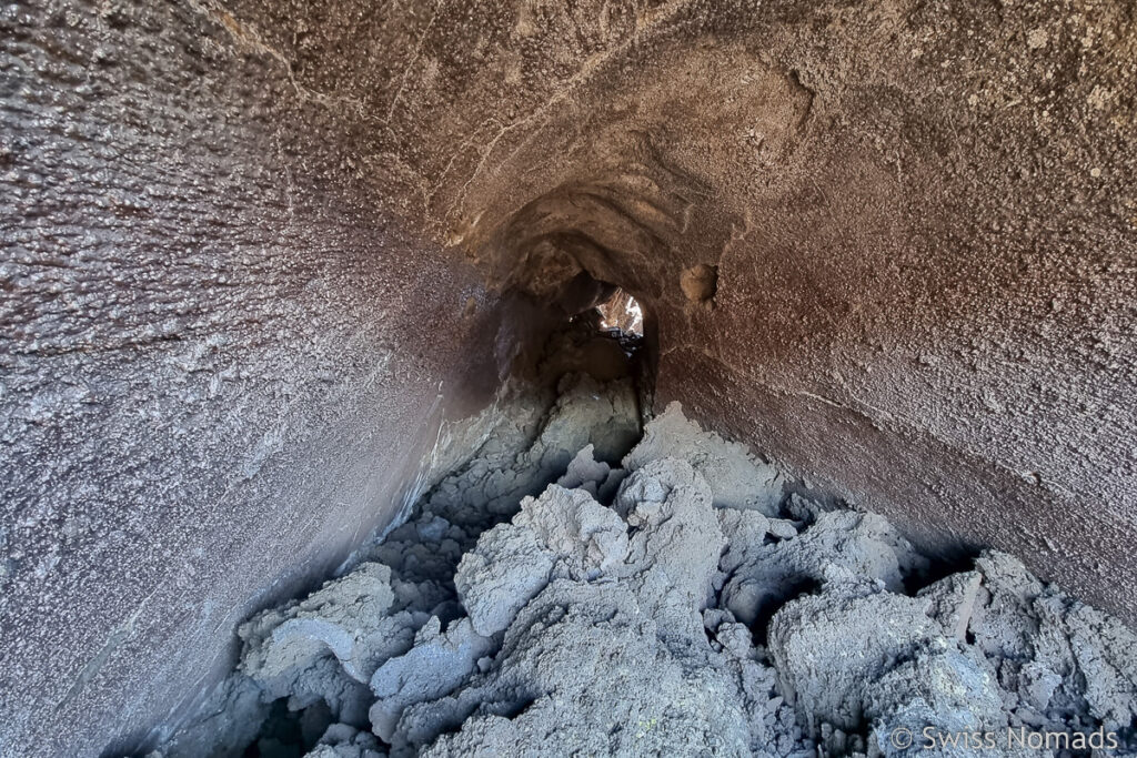 Little Belknap Lava Tube Oregon