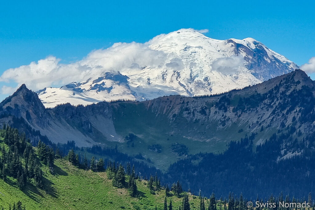 Mount Rainier in Washington mit Schnee