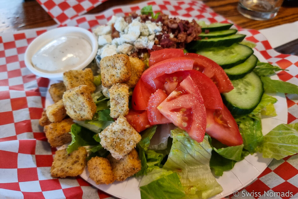 Salat im Whistling Post in Skykomish