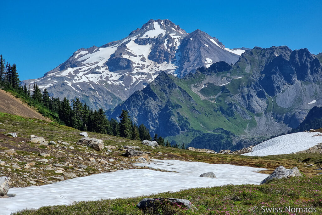 Schneereste am PCT in Washington