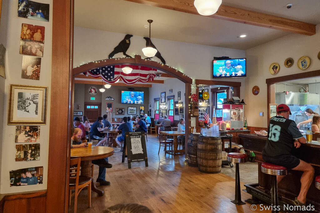 Whistling Post Restaurant in Skykomish