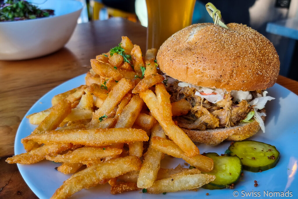 Burger von der Thunder Brewery in Cascade Locks