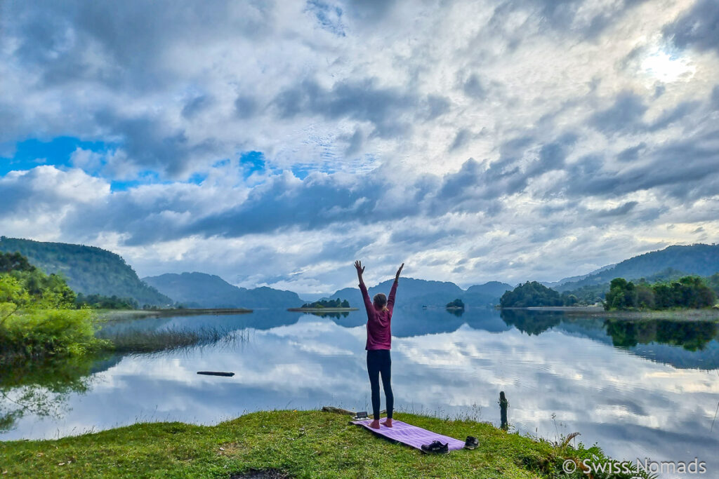 Yoga am Lago Calafquen in Chile