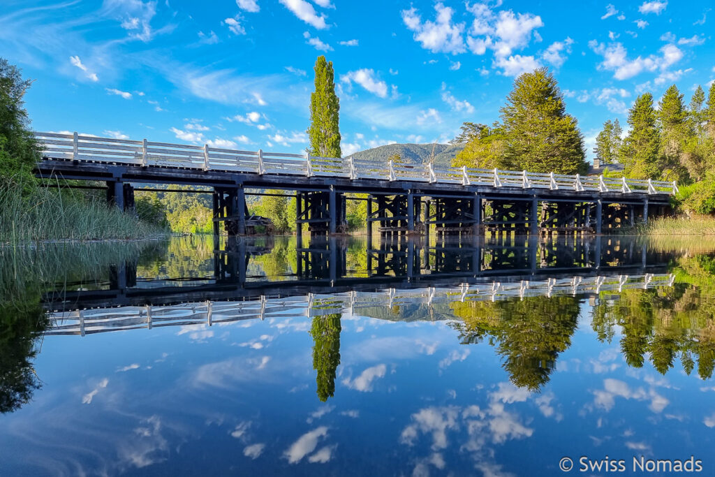 Lago Hess Brücke im Seengebiet Argentinien