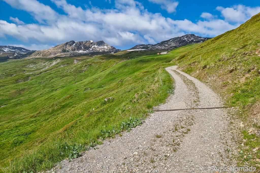 Wanderung zur Alp Schmorra im Val Surses