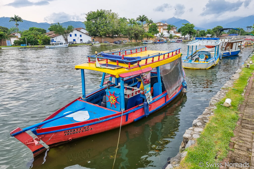 Fischerboot in Paraty