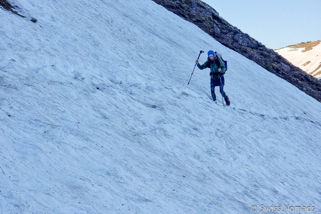 Steiles Schneefeld am CDT